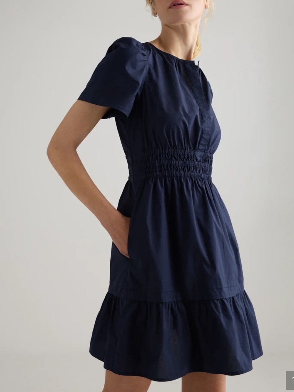 Quince 100% Navy Blue Organic Cotton Poplin Tiered Mini Dress Short Sleeves M
